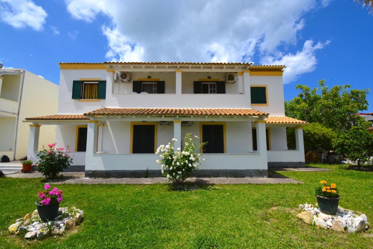 Dolphin Apt & Studios -Next To The Beach Roda  Exterior foto