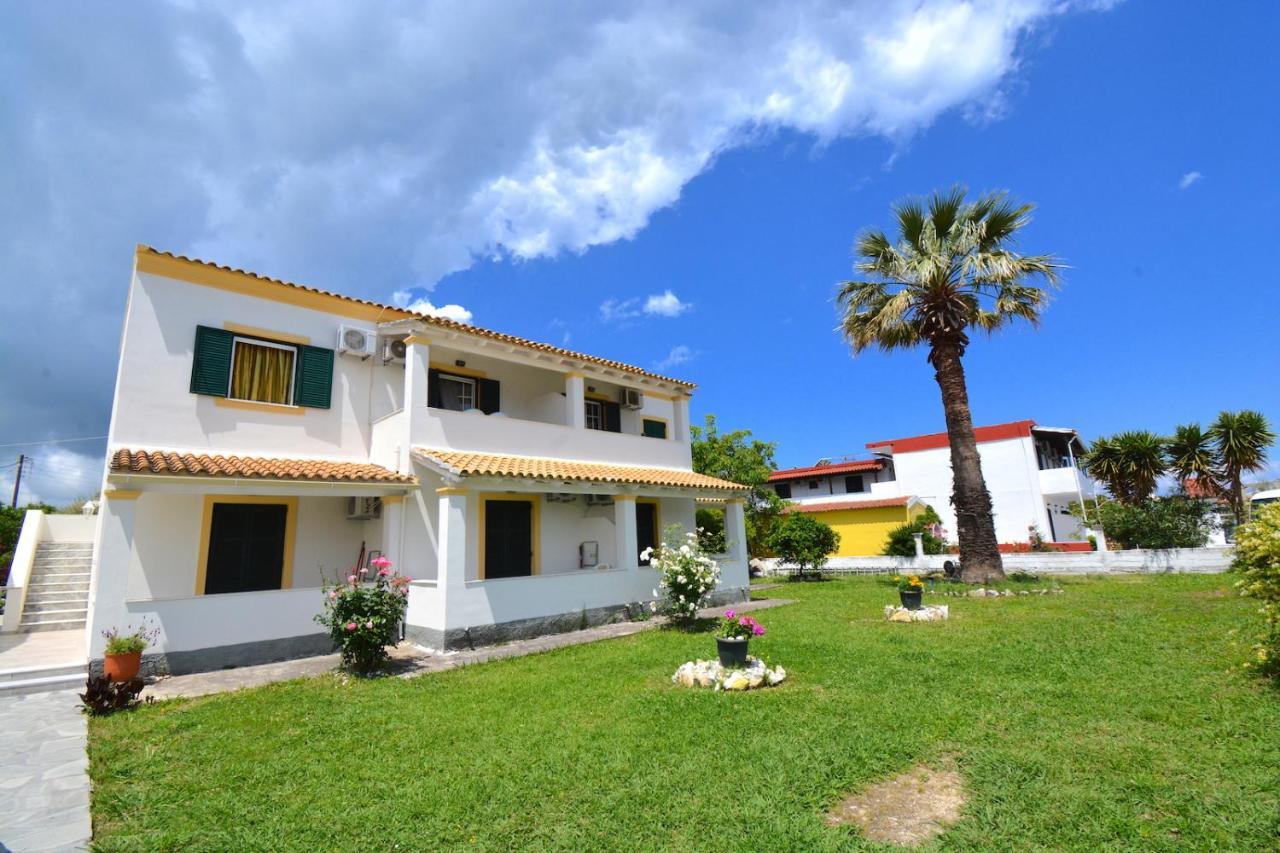 Dolphin Apt & Studios -Next To The Beach Roda  Exterior foto
