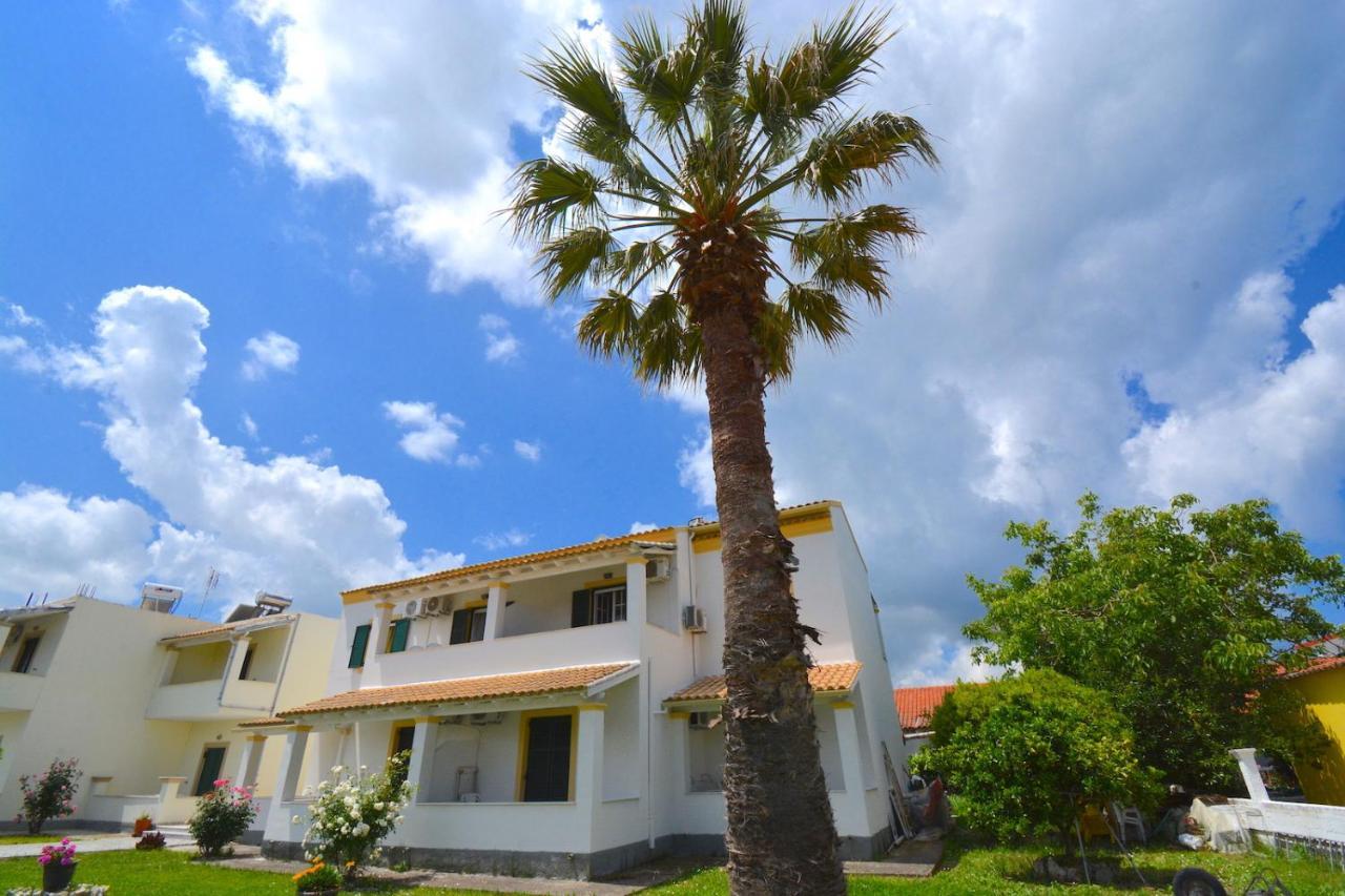 Dolphin Apt & Studios -Next To The Beach Roda  Exterior foto