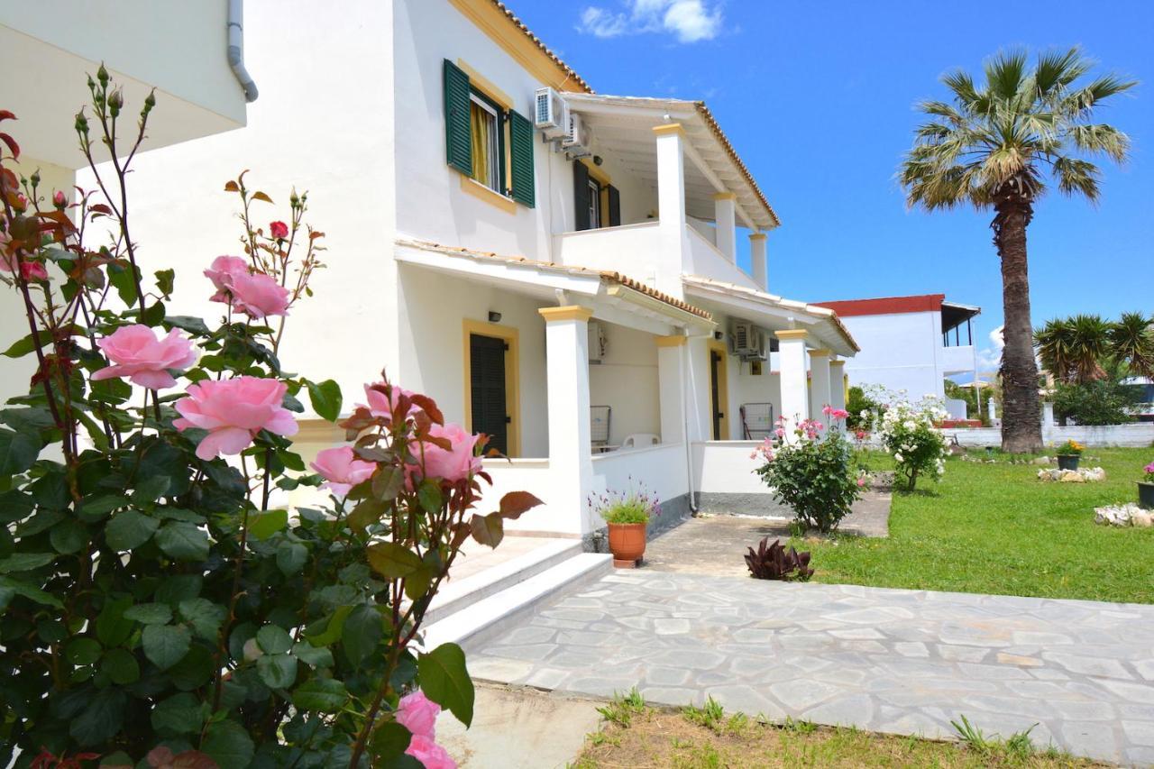 Dolphin Apt & Studios -Next To The Beach Roda  Exterior foto