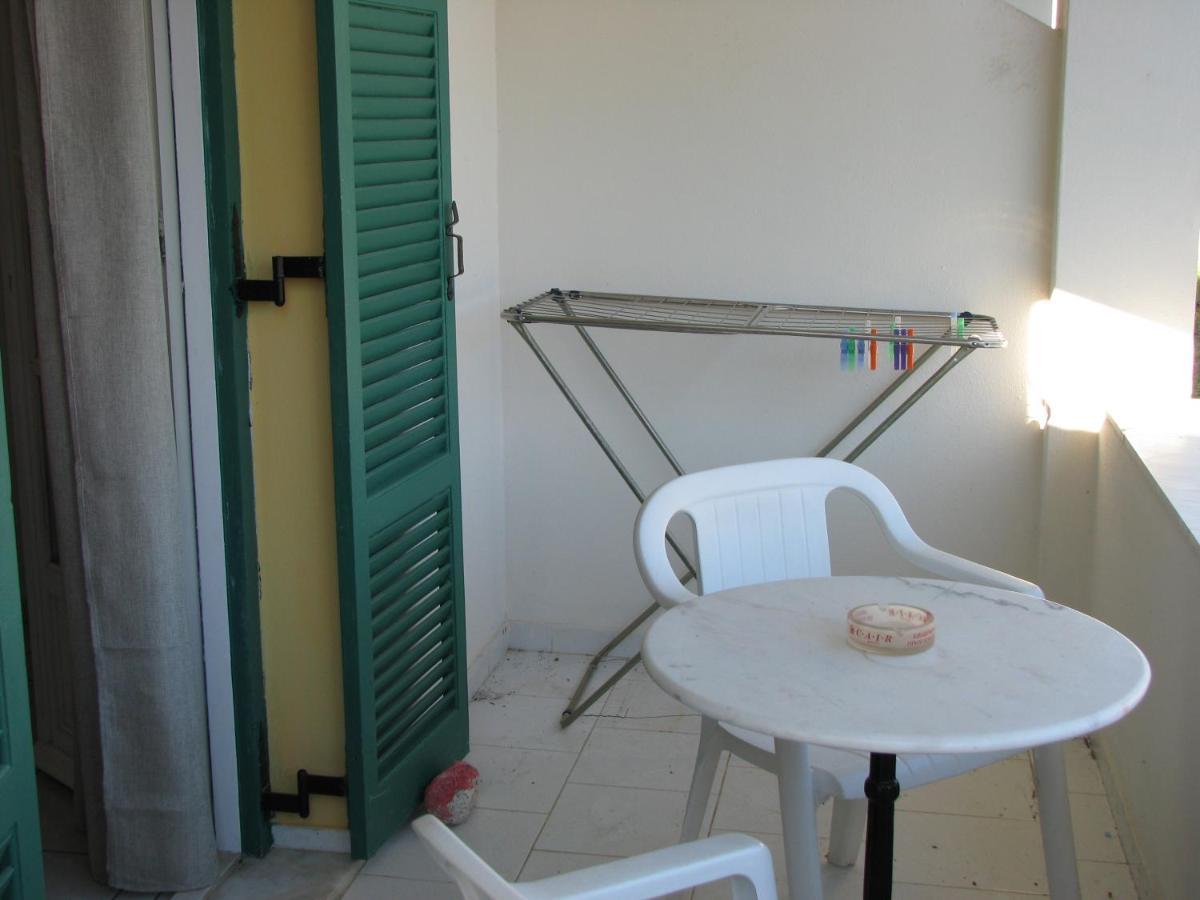 Dolphin Apt & Studios -Next To The Beach Roda  Exterior foto